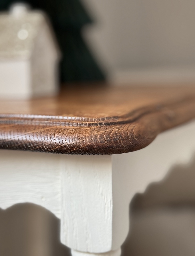 Petite table