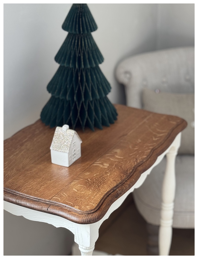 Petite table