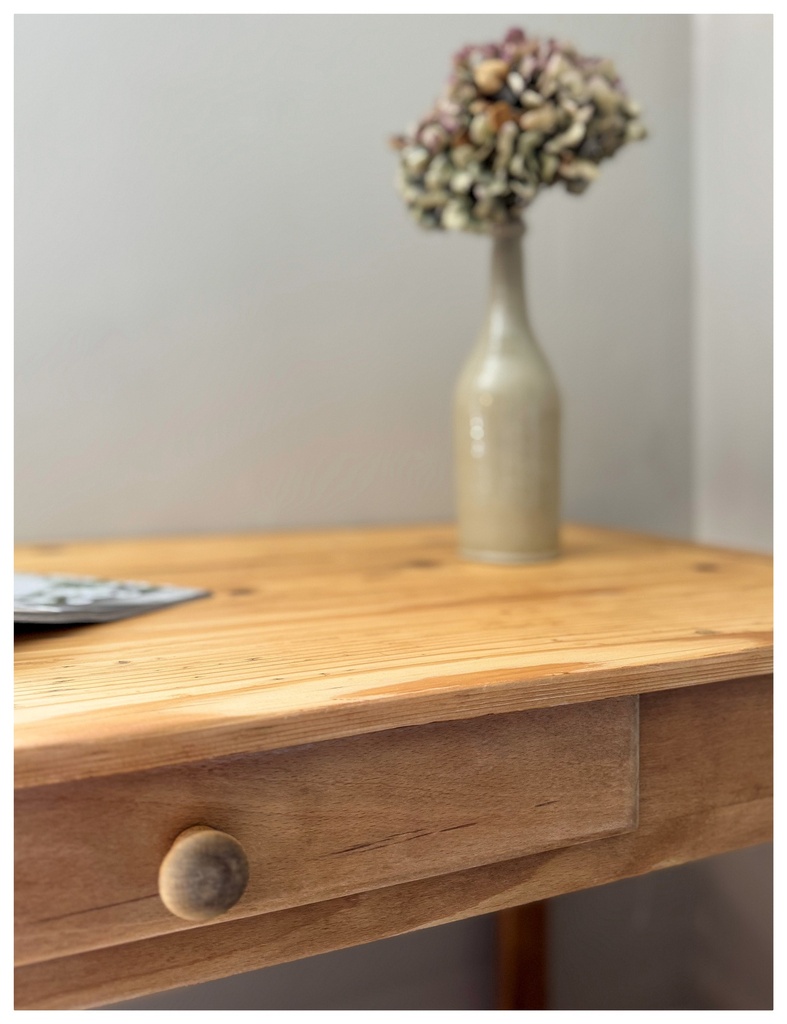 Petite table de ferme