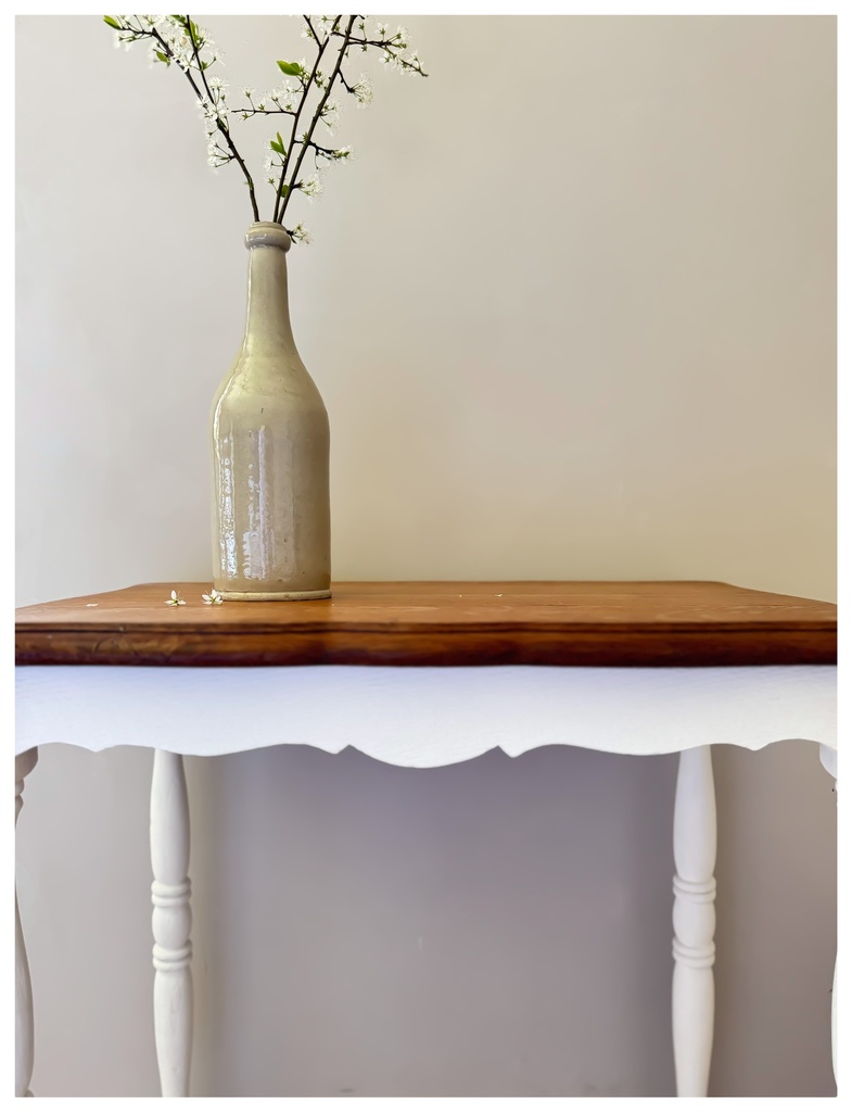 Petite table blanche & bois