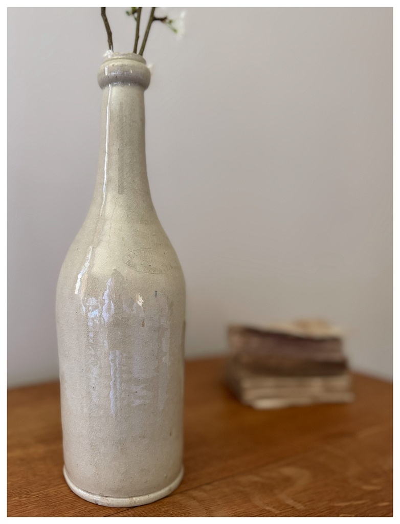 Bouteille en grès
