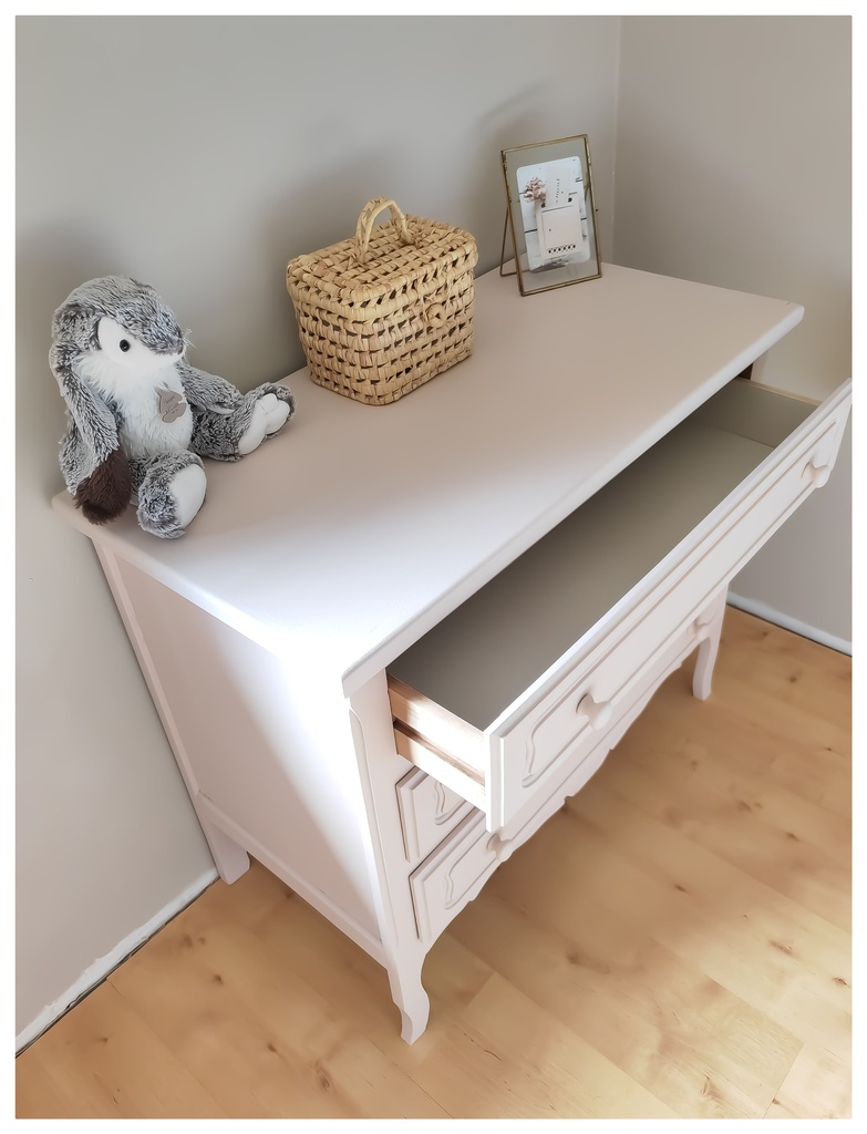 Commode coquillage 