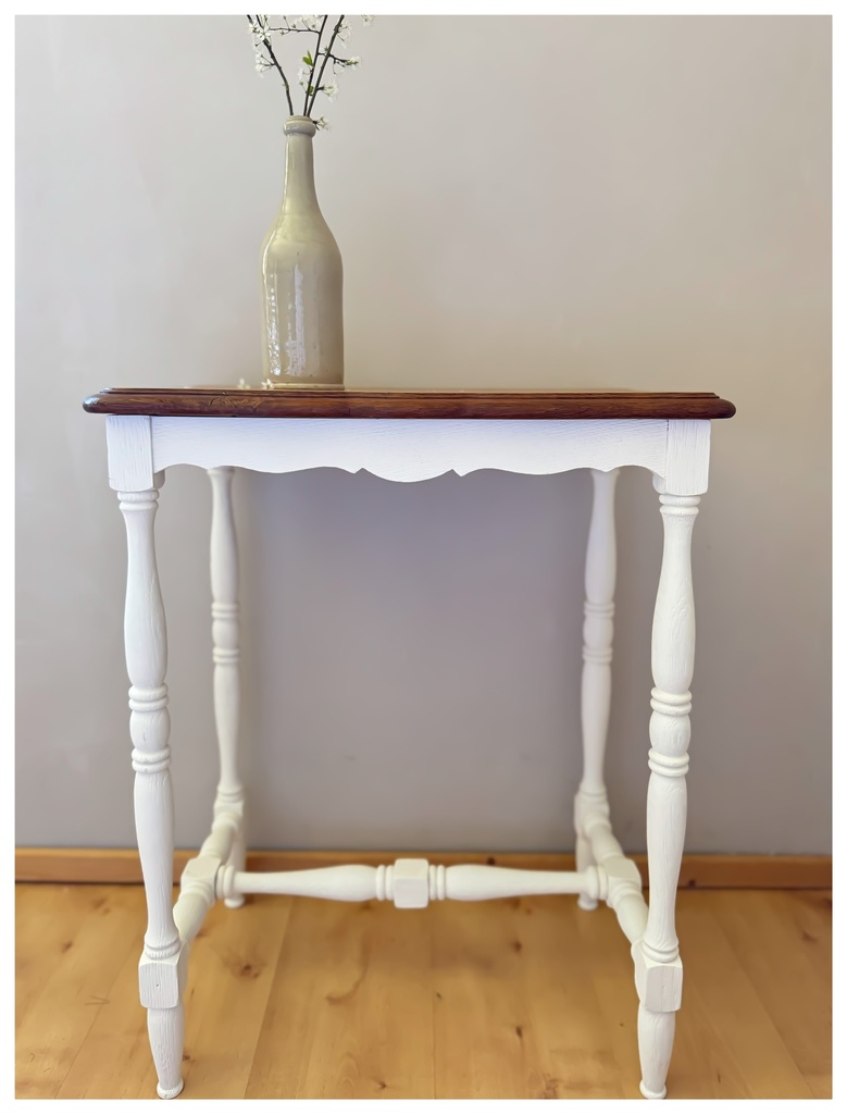 Petite table blanche & bois