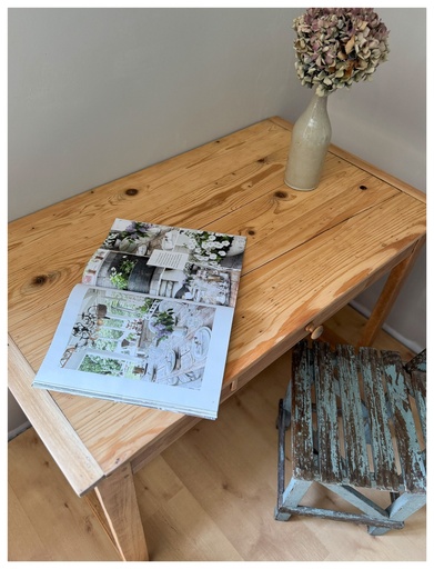 Petite table de ferme